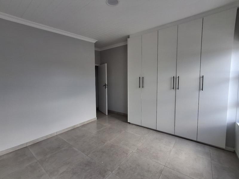 3 Bedroom Property for Sale in Britannia Bay Western Cape